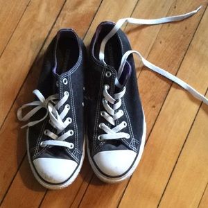 Black converse
